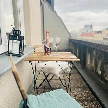 דירה Charming Studio In The Old Town ברטיסלאבה